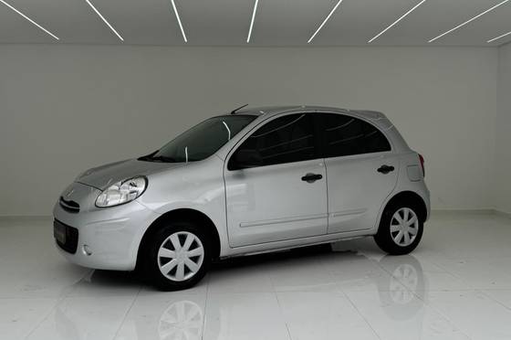 NISSAN MARCH 1.0 16V FLEX 4P MANUAL